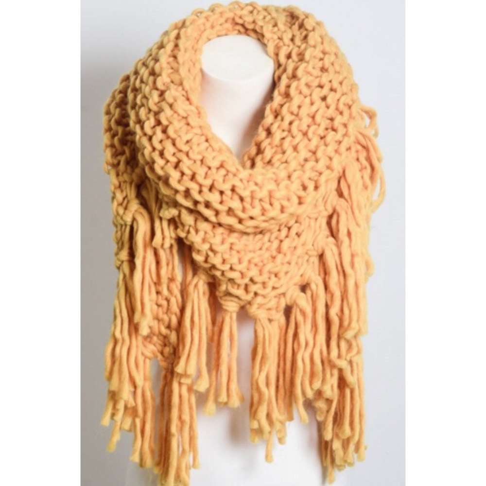 Oversized Knit Tassel Triangle Scarf - Picture 2 of 4